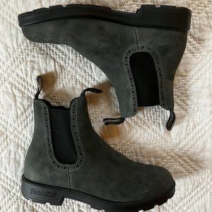 Blundstone Rustic Black Premium Leather High-Top Chelsea Boot, Women's size 10